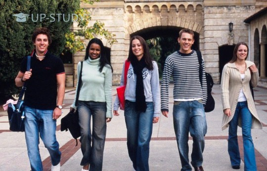 Бакалавр в Польше или в Украине? В чем разница?