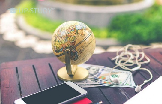 Навчання за кордоном — чи варто це того? Факти та міфи