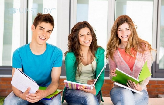 Курси польської в Варшаві або підготовчі курси в Україні?