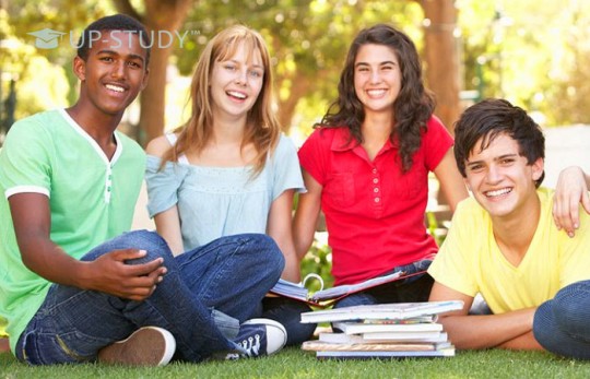 Інтернаціональні ВНЗ Польщі. Чому у них перспективно навчатися?