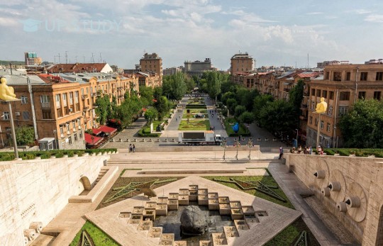 Чи часто польські студенти відвідують з метою огляду визначних пам'яток Єреван?