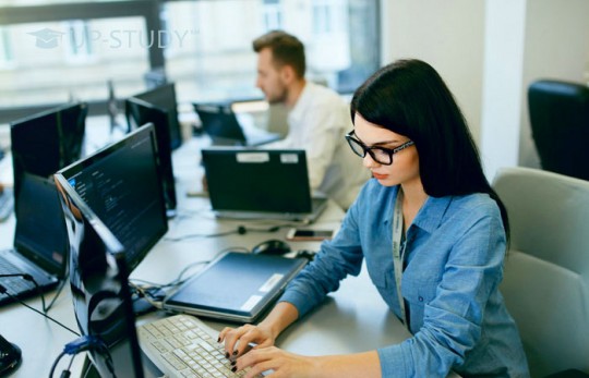 ІТ-індустрія відкрита для молодих програмістів та без досвіду