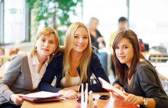 Студенти-юристи Університету Козмінського використовують технологію VR