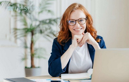 Самостійна зайнятість під час навчання у Польщі — це вигідно?