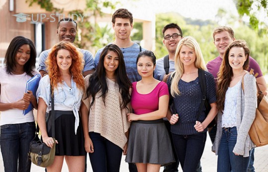 Навчання в Польщі англійською мовою. Або навіщо вчити польську?