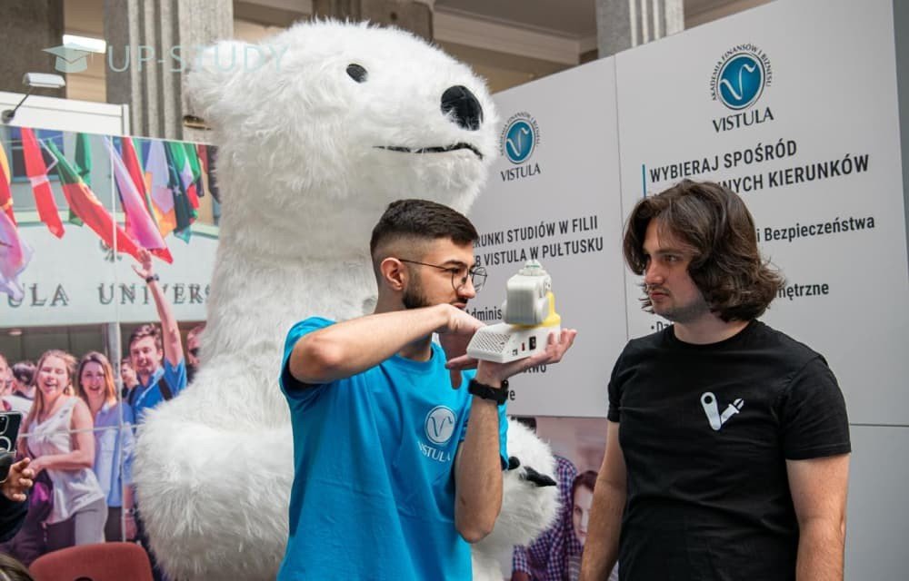 Фото №26: Академія Фінансів та Бізнесу Вістула | Центр польської освіти | UP-STUDY