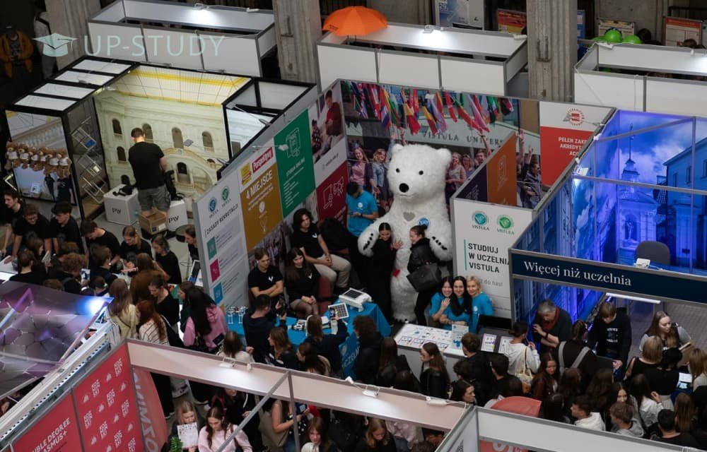 Фото №27: Академія Фінансів та Бізнесу Вістула | Центр польської освіти | UP-STUDY