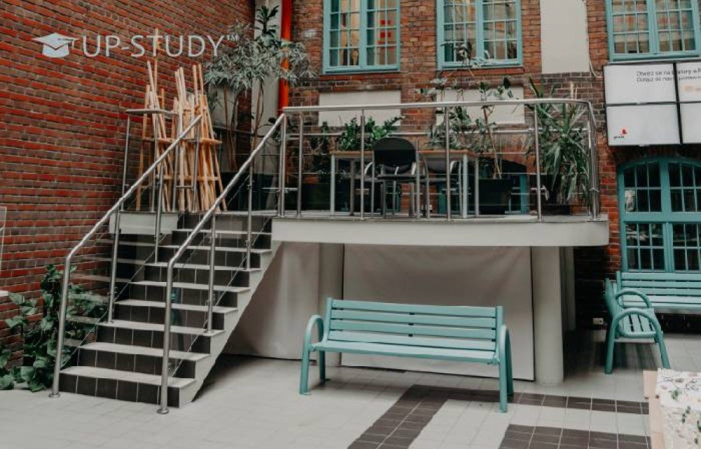 Фото №3: Технико-Художественная Академия прикладных наук в Варшаве | Центр польского образования | UP-STUDY