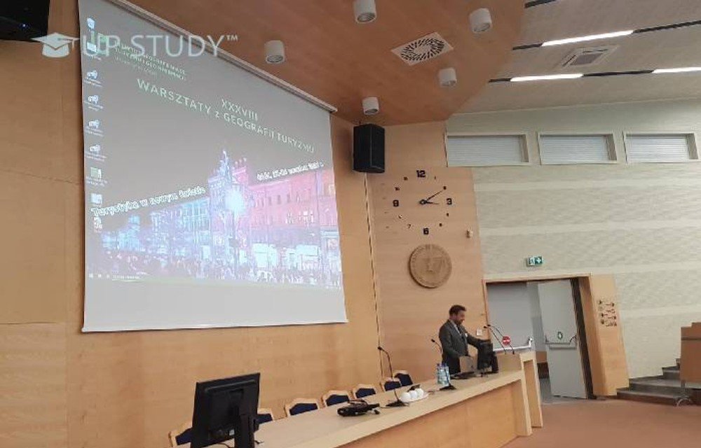 Фото №8: Академия физического воспитания им. Бронислава Чеха в Кракове | Центр польского образования | UP-STUDY