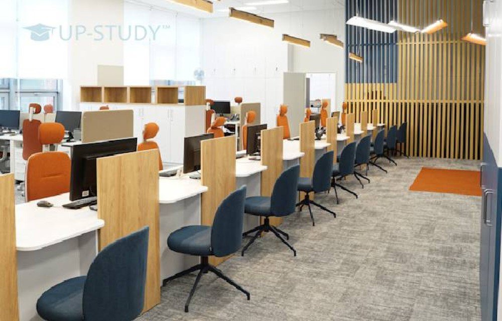 Фото №2: Университет Анджея Фрыча Моджевского в Кракове | Центр польского образования | UP-STUDY