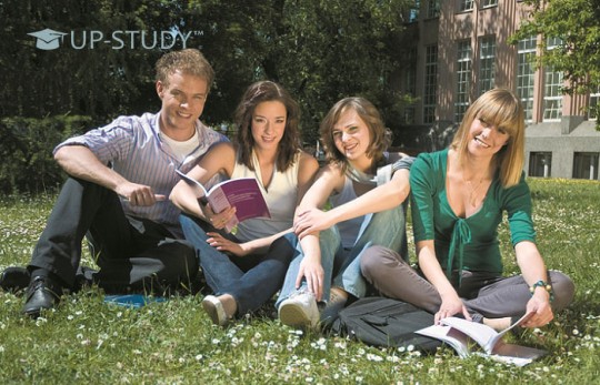 ТОП-5 рейтингових університетів-партнерів Польщі з бізнес-спеціальностями