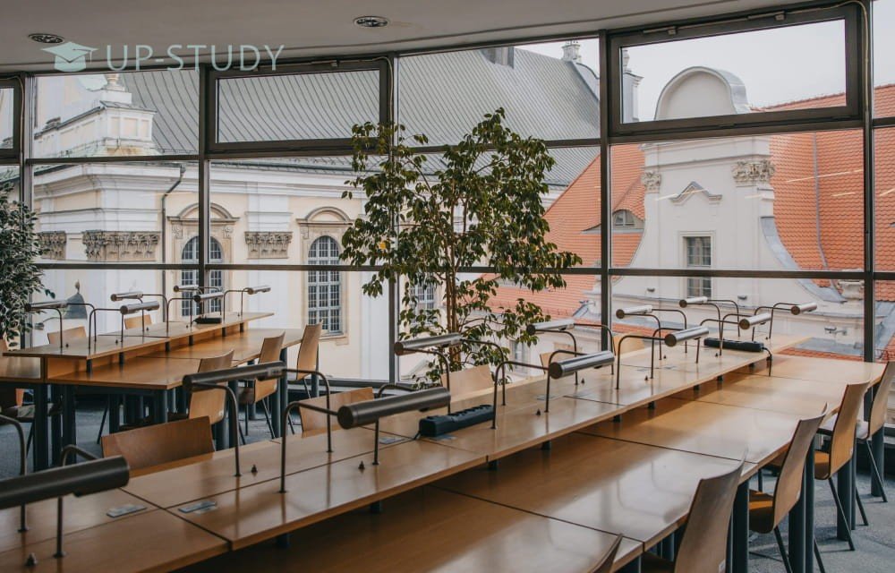 Фото №2: Вроцлавский Университет | Центр польского образования | UP-STUDY