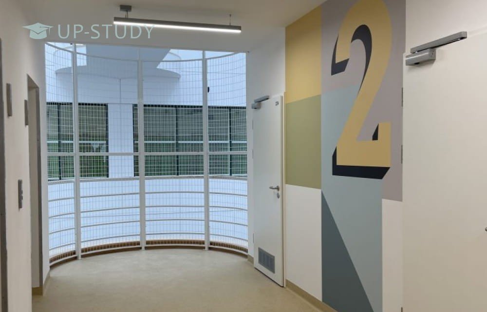 Фото №2: Університет VIZJA | Центр польської освіти | UP-STUDY