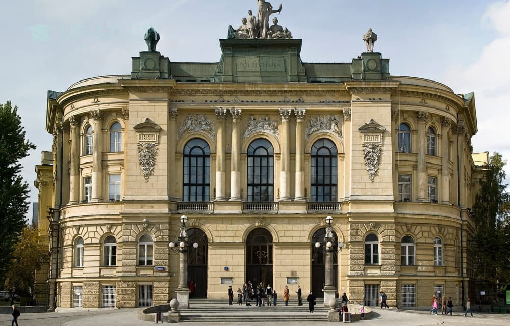 Фото №1: Варшавський Політехнічний Університет | Центр польської освіти | UP-STUDY