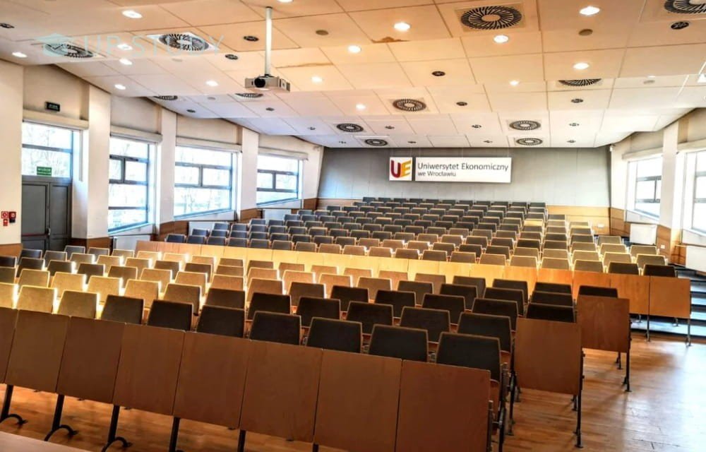 Фото №3: Економічний університет у Вроцлаві | Центр польської освіти | UP-STUDY