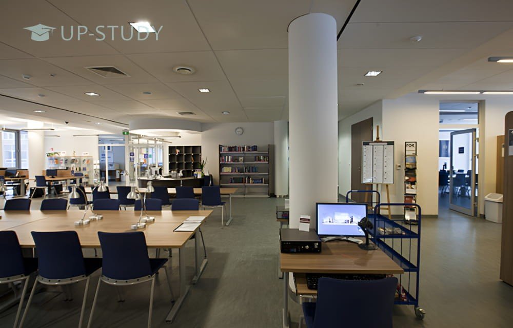 Фото №5: Университет Анджея Фрыча Моджевского в Кракове | Центр польского образования | UP-STUDY