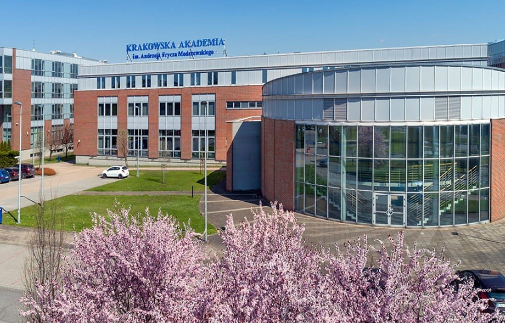 Фото №11: Университет Анджея Фрыча Моджевского в Кракове | Центр польского образования | UP-STUDY