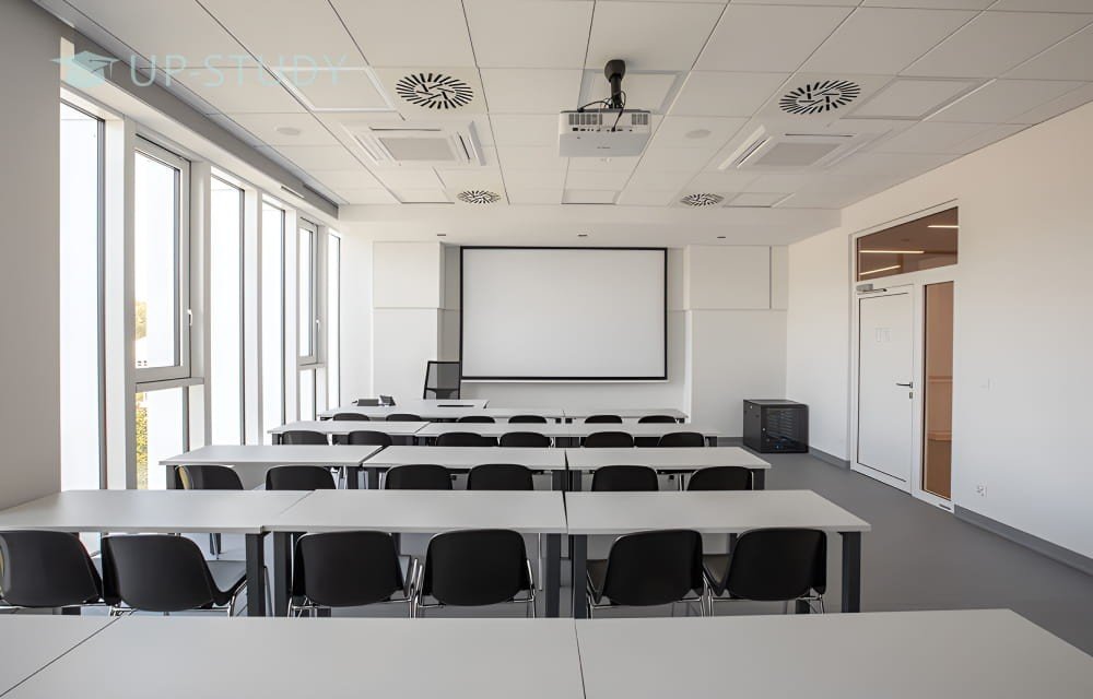 Фото №5: Университет Марии Кюри-Склодовской | Центр польского образования | UP-STUDY