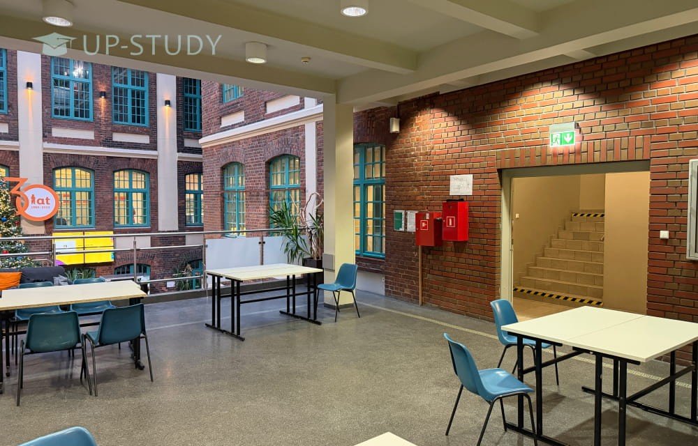 Фото №6: Варшавська Технічно Артистична Академія | Центр польської освіти | UP-STUDY