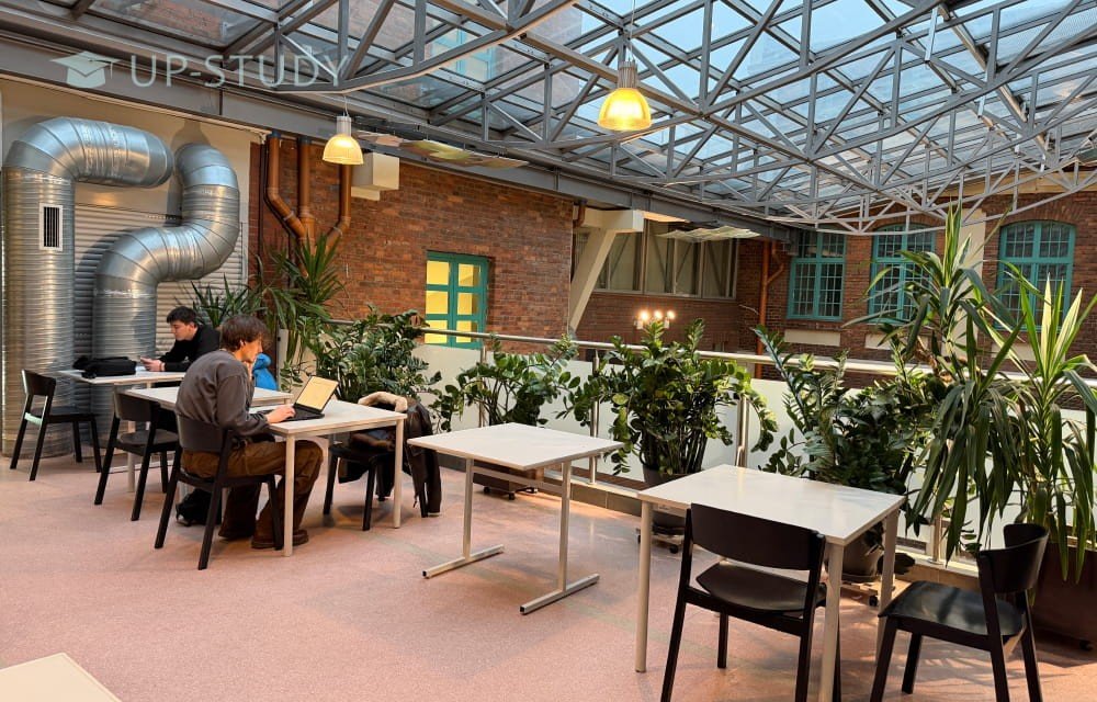 Фото №10: Варшавська Технічно Артистична Академія | Центр польської освіти | UP-STUDY