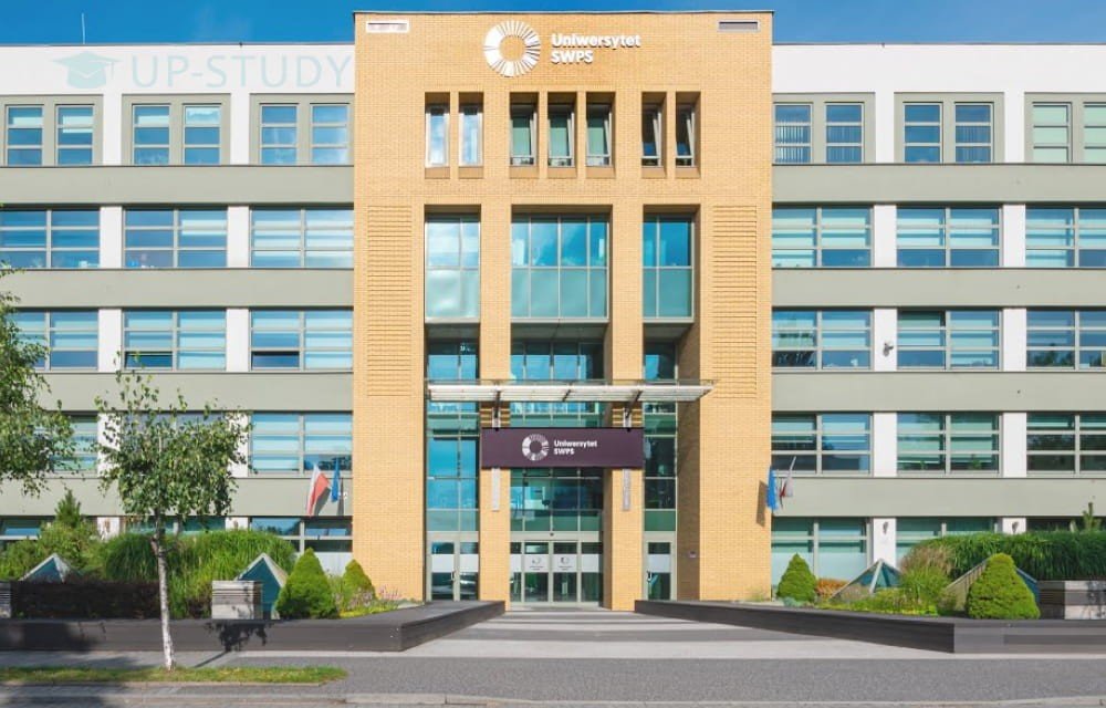 Фото №1: Університет SWPS у Вроцлаві | Центр польської освіти | UP-STUDY