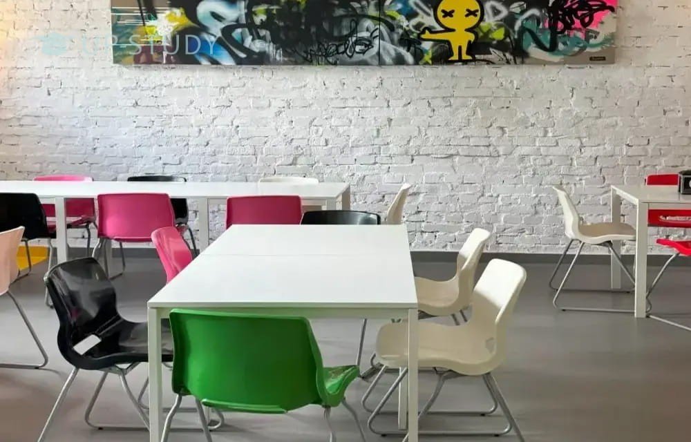 Фото №6: Университет SWPS в Катовице | Центр польского образования | UP-STUDY