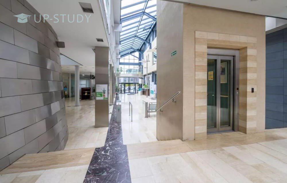 Фото №5: Университет SWPS в Кракове | Центр польского образования | UP-STUDY