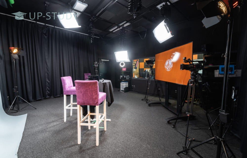 Фото №7: Університет імені Ришарда Лазарського | Центр польської освіти | UP-STUDY