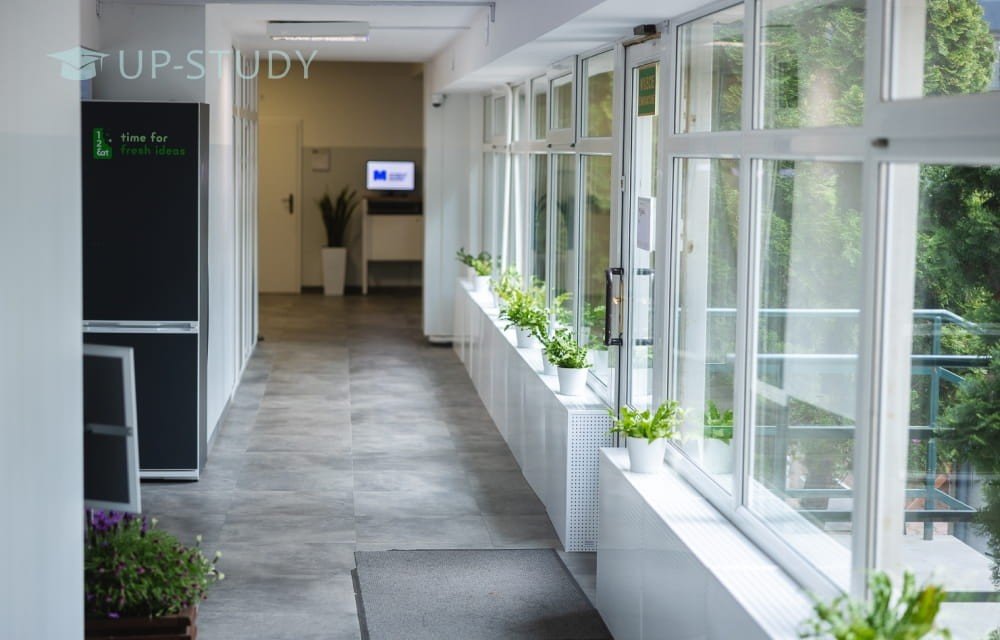 Фото №3: Университет Банковского дела MERITO в Варшаве | Центр польского образования | UP-STUDY