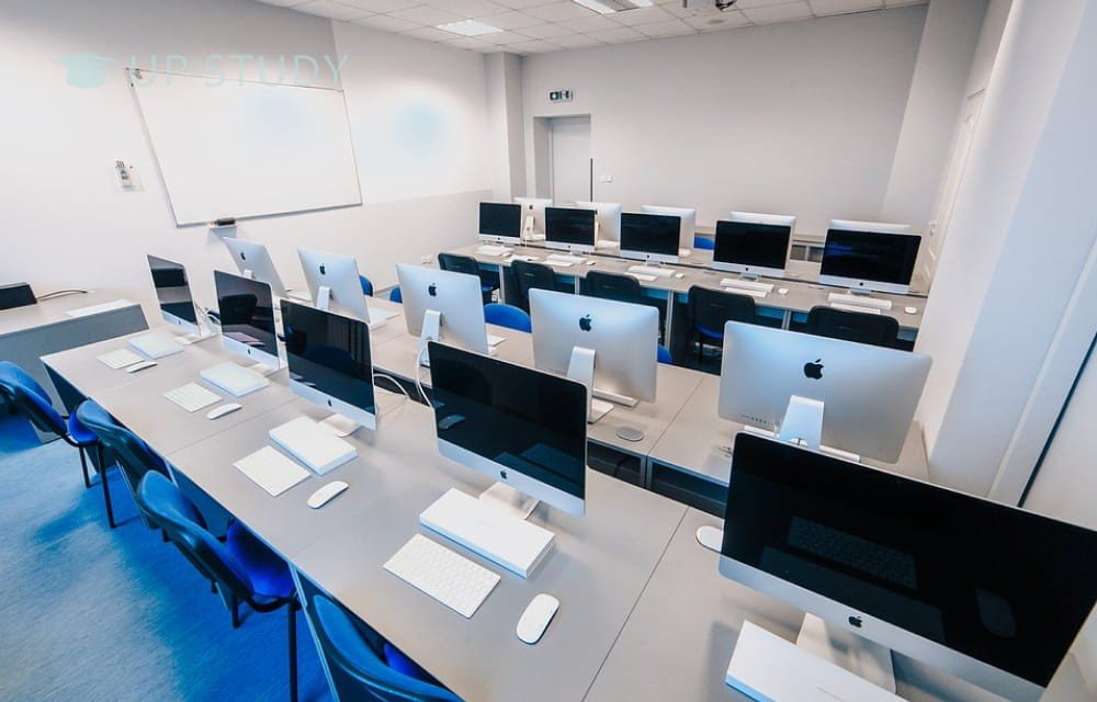 Фото №9: Университет Банковского дела MERITO в Варшаве | Центр польского образования | UP-STUDY